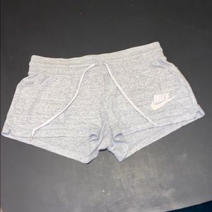 Size medium grey Nike shorts